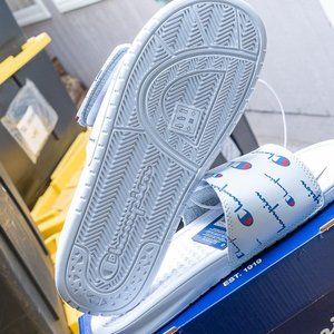 Champion Unisex/Men's Lightweight Logo Slides